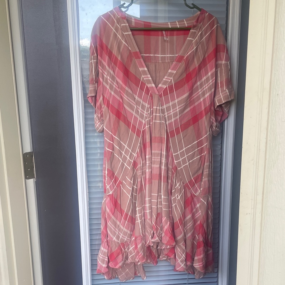 Free People Pink and tan Plaid V-Neck dress-M